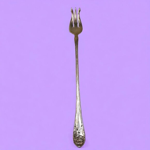Community Silver Cocktail Fork Silver Plate Flower De Luce - Picture 1 of 7